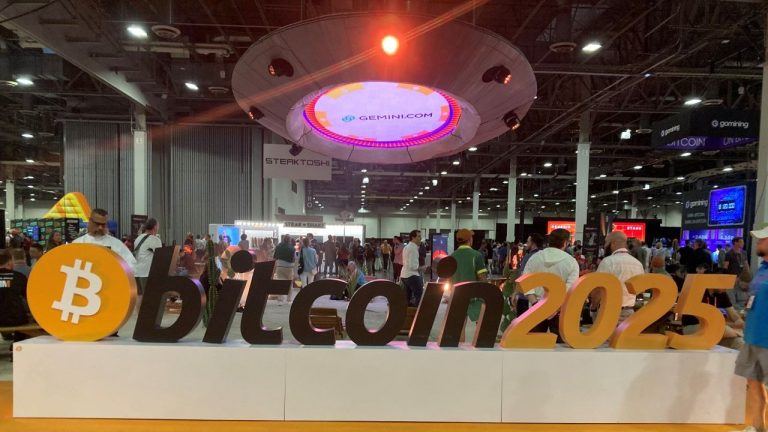 Bitcoin Masuk Ke Arus Utama: Sorotan Dari Konferensi Bitcoin 2025